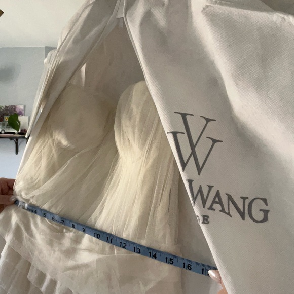 Vera Wang Farrah Wedding Gown Ivory Size 10 - Picture 13 of 14
